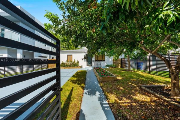Carters, 3134 Carter St #1, Miami, Florida 33133, image 3