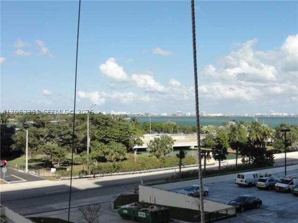 Charter Club, 600 NE 36th St #402, Miami, Florida 33137, image 3