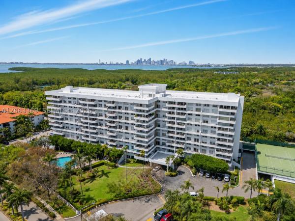 Commodore Club West, 155 Ocean Lane Dr #208, Key Biscayne, Florida 33149, image 1
