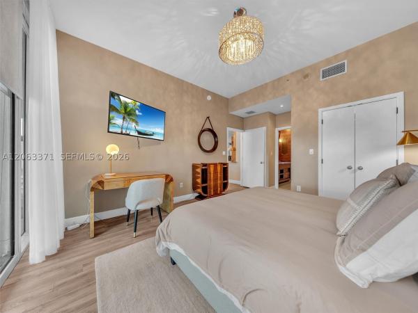 Miami Beach, Florida 33141, image 3