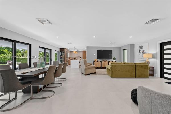 Richard Estates, 17701 SW 87th Ave, Palmetto Bay, Florida 33157, image 3