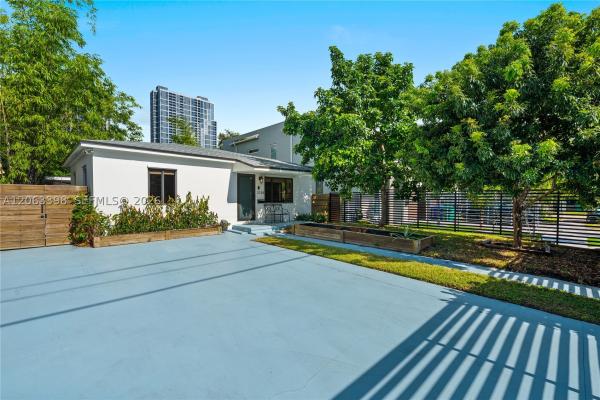Carters, 3134 Carter St #2, Miami, Florida 33133, image 3