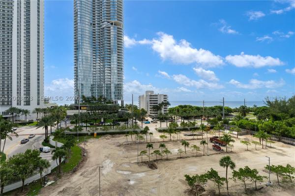 Arlen House East, 100 Bayview Dr #709, Sunny Isles Beach, Florida 33160, image 1