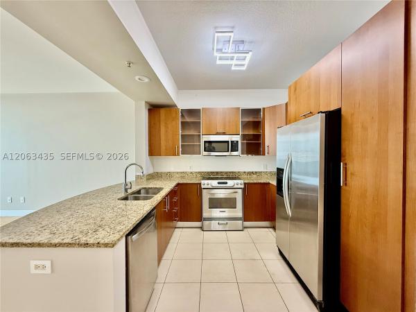 Ocean Marine Yacht Club, 1945 S Ocean Dr #710, Hallandale Beach, Florida 33009, image 2