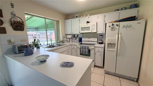 13325 SW 100th Ter, Unincorporated Dade County, Florida 33186, image 3