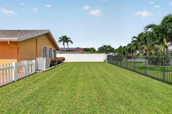 Lakewood East, 725 NW 49th Ave, Coconut Creek, Florida 33063, image 1