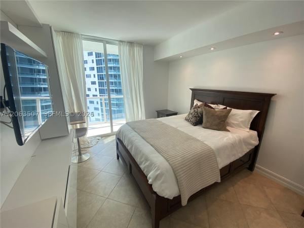 The Emerald At Brickell, 218 SE 14th St #2004, Miami, Florida 33131, image 1