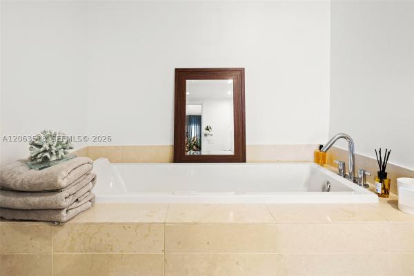 Icon Brickell Tower 2, 495 Brickell Ave #1802, Miami, Florida 33131, image 1
