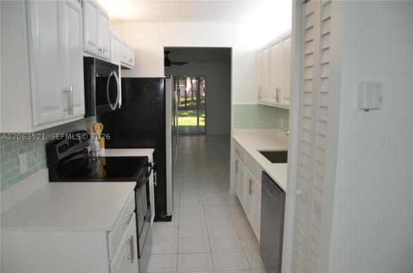 Cambridge At Century Village, 1351 SW 125th Ave #103S, Pembroke Pines, Florida 33027, image 3