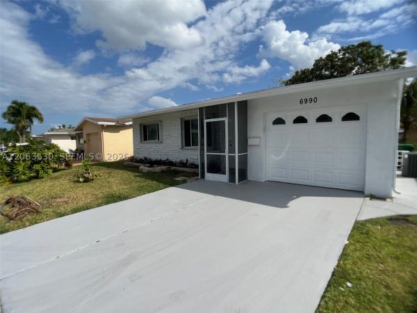 Paradise Gardens 3, 6990 NW 17th St, Margate, Florida 33063, image 1
