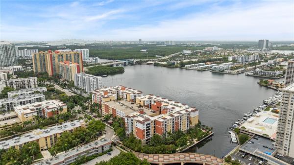 Porto Bellagio, 17100 N Bay Rd #1712, Sunny Isles Beach, Florida 33160, image 2