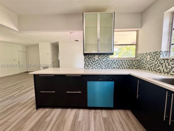 Boulevard Heights, 341 N 66th Ave, Hollywood, Florida 33024, image 1