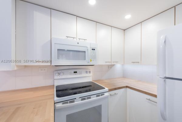 Grove Square, 2801 Florida Ave #411, Miami, Florida 33133, image 1