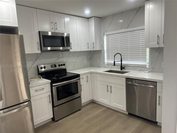 Leslie Estates, 3020 NW 203rd Ln, Miami Gardens, Florida 33056, image 1