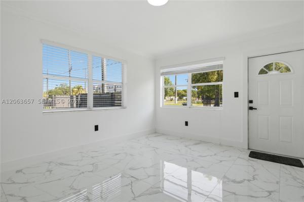 Franklin, 6053 SW 63rd Ter, South Miami, Florida 33143, image 2