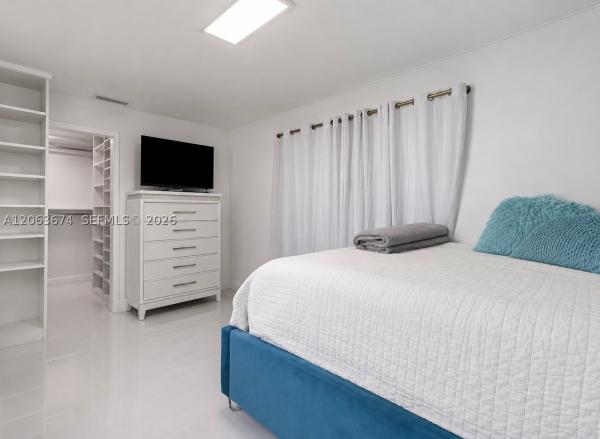 Westview, 1150 N Douglas Rd, Pembroke Pines, Florida 33024, image 2