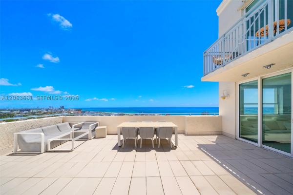 Yacht Club At Portofino, 90 Alton Rd #PH-3209, Miami Beach, Florida 33139, image 3