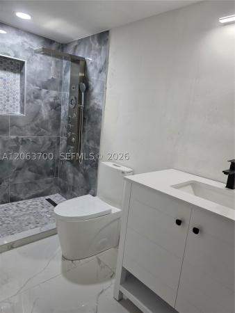 1201 NE 191st St #G216, Unincorporated Dade County, Florida 33179, image 2
