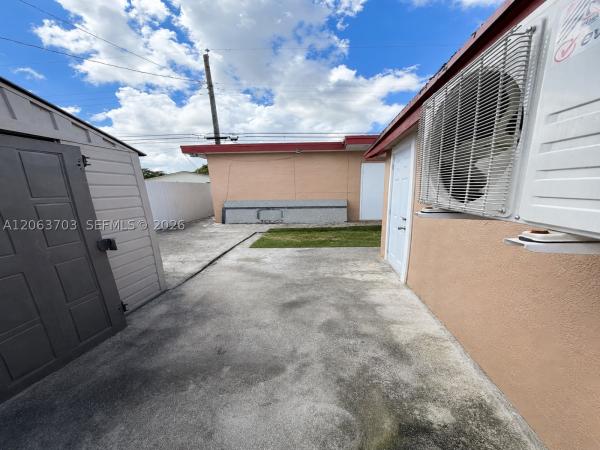 Hialeah No HOA, 142 E 45th St, Hialeah, Florida 33013, image 2