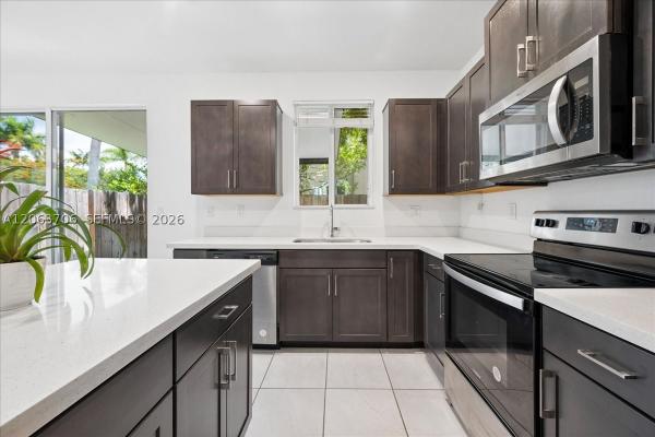 Towns At Seascape, 2478 SE 10th Ct, Homestead, Florida 33035, image 2