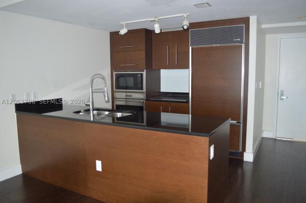 Icon Brickell Tower 1, 475 Brickell Ave #1814, Miami, Florida 33131, image 3