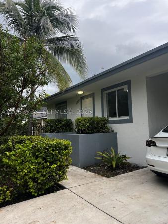 Rockmoor Headlight, 6301 NW 1st Pl, Miami, Florida 33150, image 2