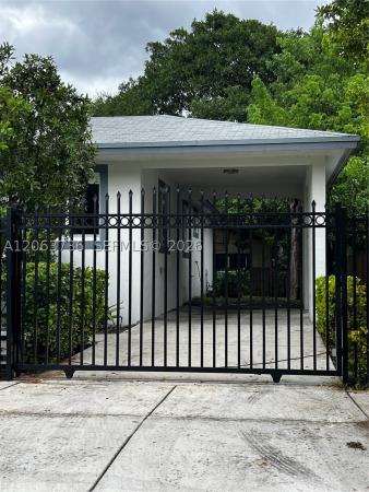 Rockmoor Headlight, 6301 NW 1st Pl, Miami, Florida 33150, image 3