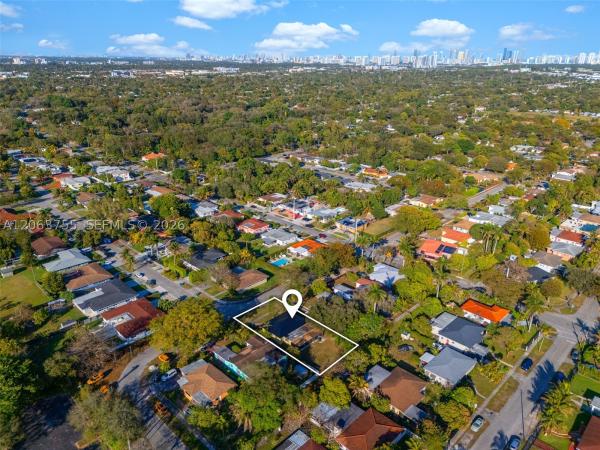 Poincianna Manor, 760 NE 147th St, North Miami, Florida 33161, image 2