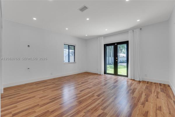 Victoria Park, 549 NE 12th Ave, Fort Lauderdale, Florida 33301, image 2