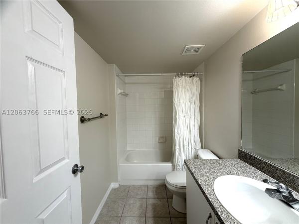 5045 Wiles Rd #201, Coconut Creek, Florida 33073, image 3