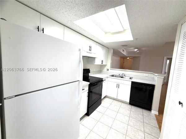 5045 Wiles Rd #201, Coconut Creek, Florida 33073, image 1