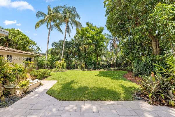 Dunnings Miami Shores, 14 NW 109th St, Miami Shores, Florida 33168, image 2