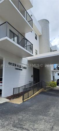 Golden Isles Lakes, 1900 Diana Dr #A3, Hallandale Beach, Florida 33009, image 2