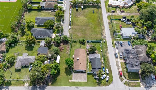 Homestead No HOA, 963 NE 5th Ave, Homestead, Florida 33030, image 1