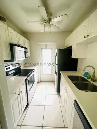 Seventeenth Green, 1420 Atlantic Shores Blvd #130, Hallandale Beach, Florida 33009, image 3