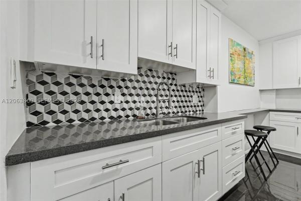 Hillcrest, 4400 Hillcrest Dr #1005A, Hollywood, Florida 33021, image 3