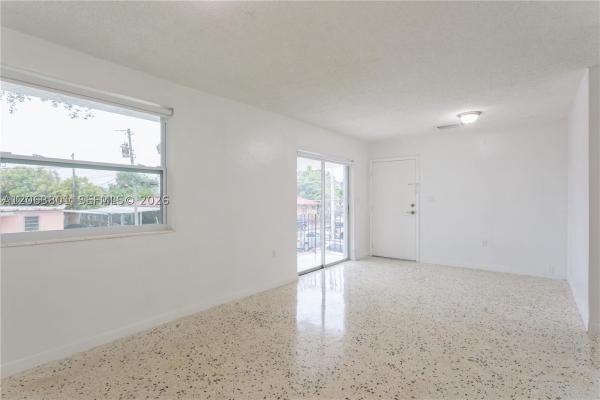 Twelfth Street Manors, 3292 NW 4th St #3290, Miami, Florida 33125, image 1