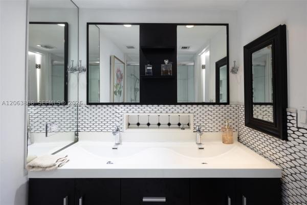 Aquasol, 6770 Indian Creek Dr #7-B, Miami Beach, Florida 33141, image 2