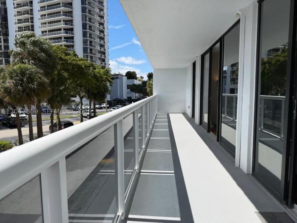 Waterview 1, 20505 E Country Club Dr #236, Aventura, Florida 33180, image 1