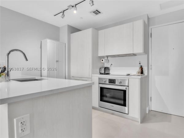 Paraiso Bayviews, 501 NE 31st St #1105, Miami, Florida 33137, image 2