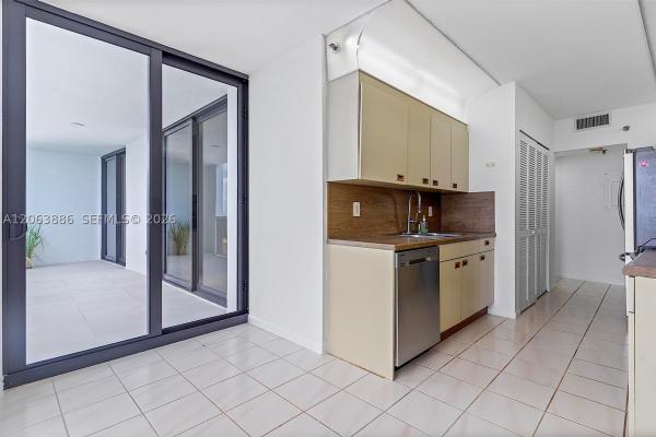 Nine Island Avenue, 9 Island Ave #2306, Miami Beach, Florida 33139, image 3