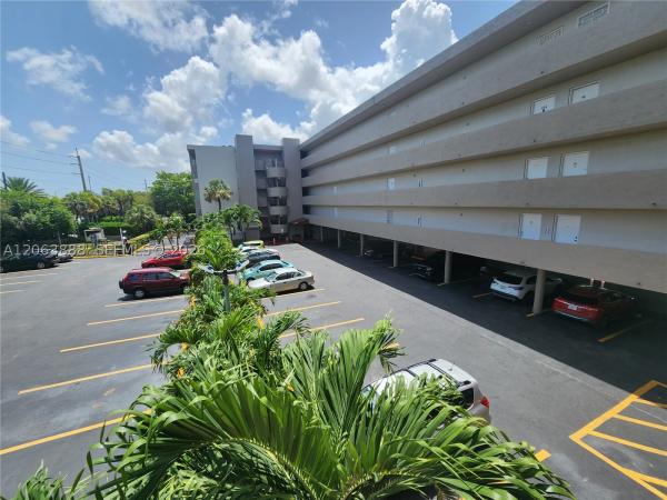 802 NW 87th Ave #312, Unincorporated Dade County, Florida 33172, image 3