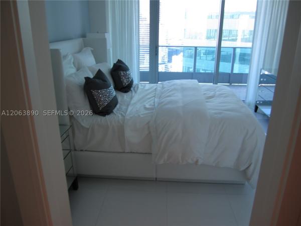 Epic Hotel & Residences, 200 Biscayne Boulevard Way #3809, Miami, Florida 33131, image 1