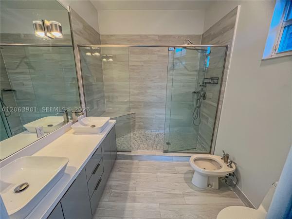 Shoreline, 3850 NE 168th St #4, North Miami Beach, Florida 33160, image 3