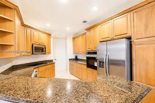 2703 Center Court Dr #1-14, Weston, Florida 33332, image 2