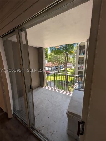 6831 SW 44th St #203, Unincorporated Dade County, Florida 33155, image 2
