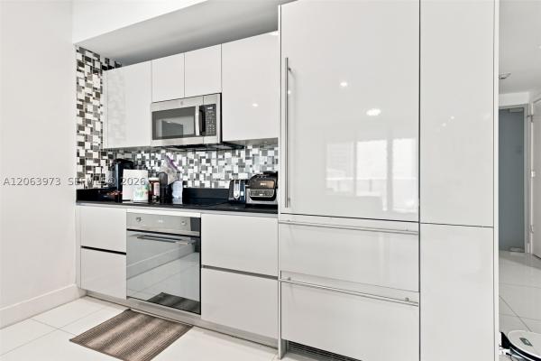 1010 Brickell, 1010 Brickell Ave #2403, Miami, Florida 33131, image 1