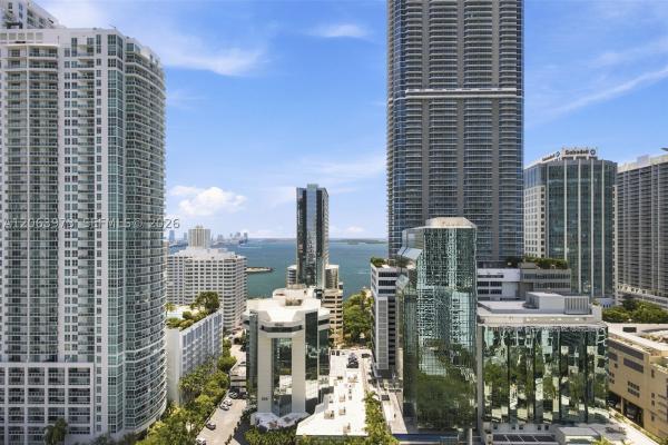 1010 Brickell, 1010 Brickell Ave #2403, Miami, Florida 33131, image 2