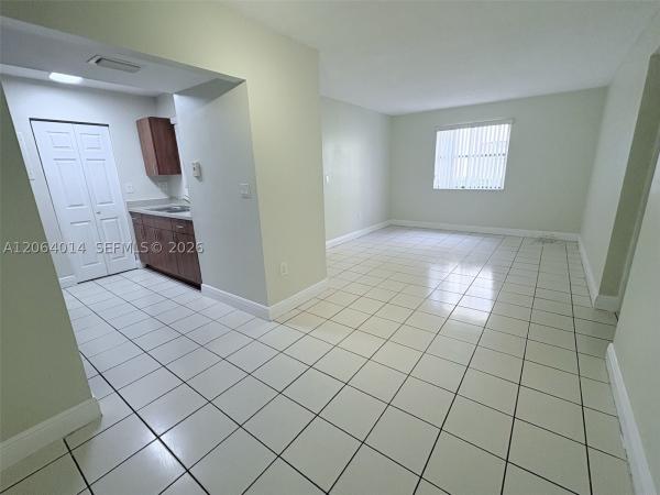 Soleil Lake, 500 NW 114th Ave #101, Sweetwater, Florida 33172, image 1
