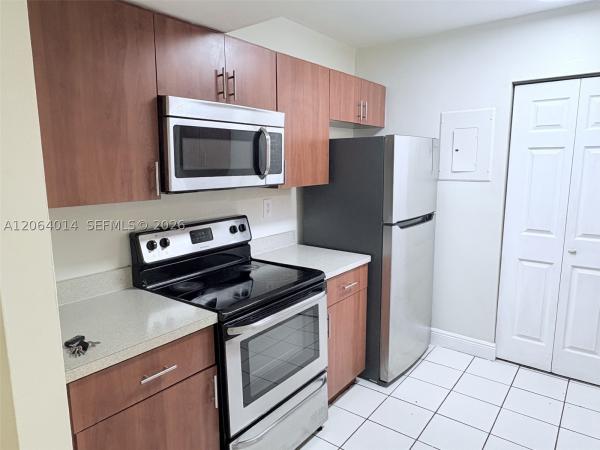 Soleil Lake, 500 NW 114th Ave #101, Sweetwater, Florida 33172, image 3